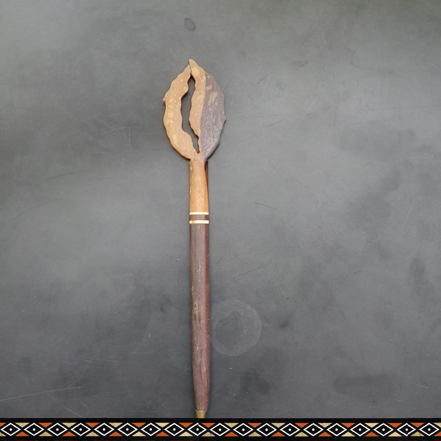 Stylo en Bois Rechargeable – Symboles Africains